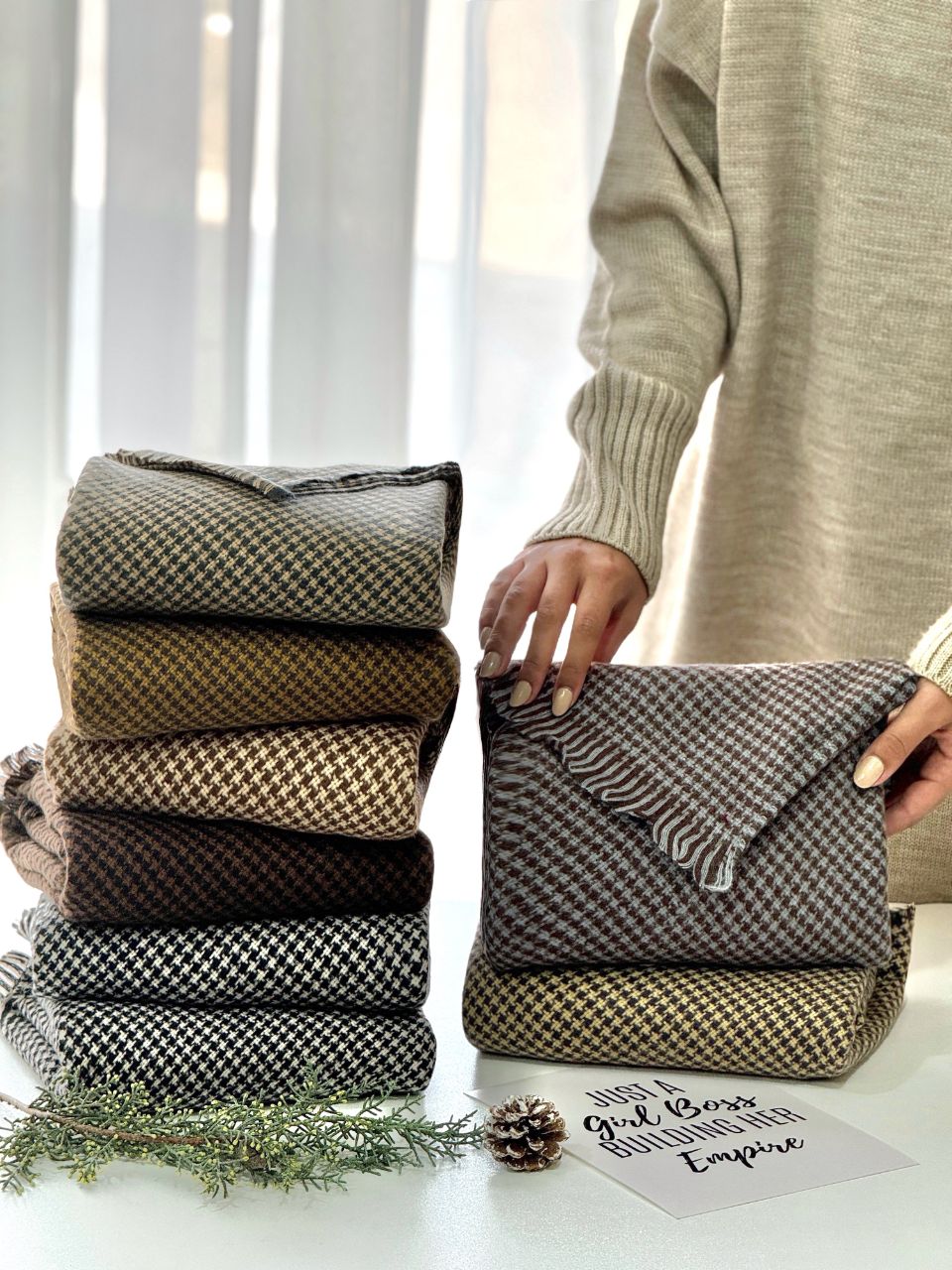 شال موهر قهوه ای